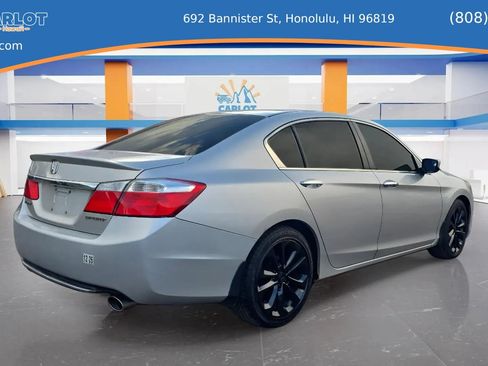 Used 2015 Honda Accord Sport image 7