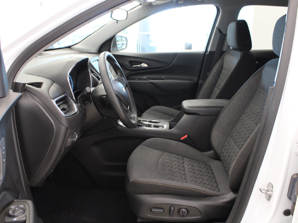 Used 2023 Chevrolet Equinox LT FWD image 13