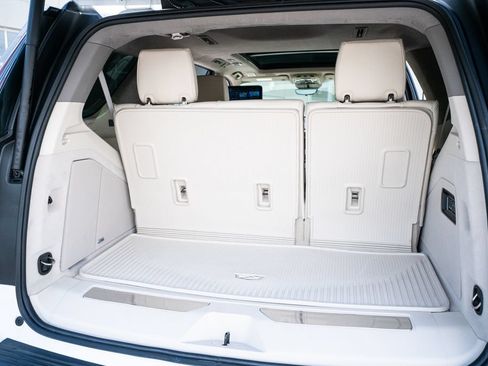 Used 2025 Cadillac Escalade Sport Platinum w/ LPO, Floor Liner Package AWD/4WD image 56