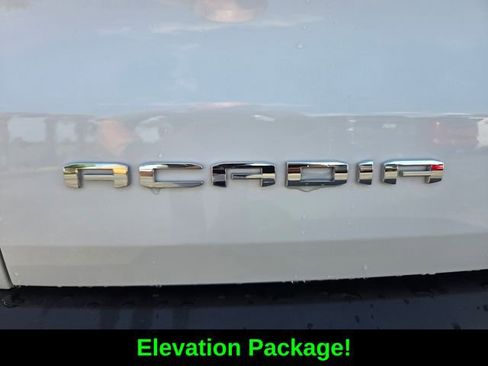 Used 2025 GMC Acadia Elevation FWD image 15