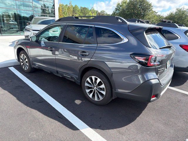 Used 2023 Subaru Outback Limited AWD/4WD image 6