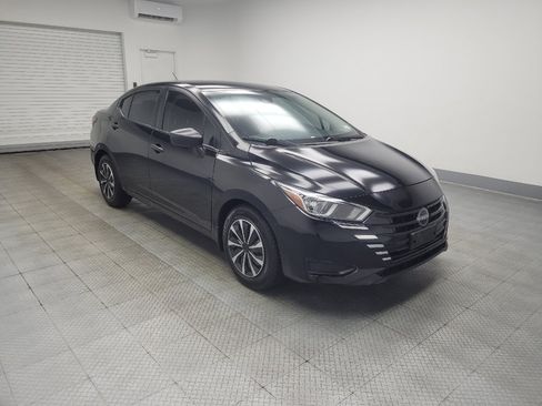 Used 2024 Nissan Versa S w/ Trunk Package FWD image 2
