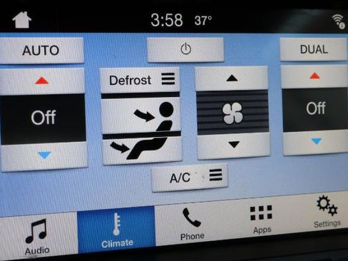 Used 2016 Ford Mustang Premium image 18