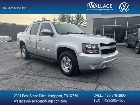 Used 2013 Chevrolet Avalanche LS image 1