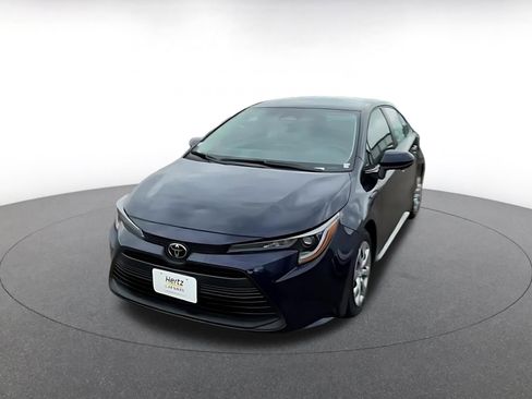 Used 2025 Toyota Corolla LE image 7