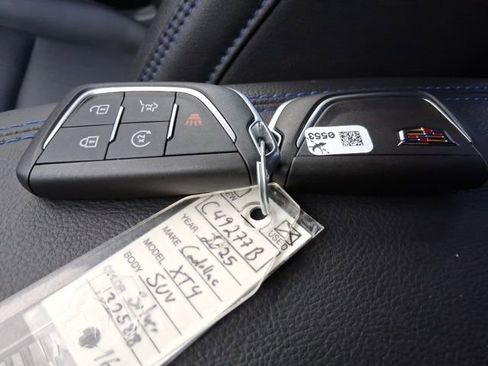 Used 2025 Cadillac XT4 Sport image 22