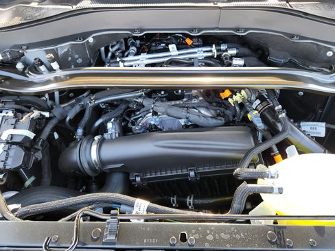 New 2026 Ford Explorer ST-Line RWD image 22