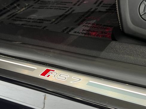 Used 2024 Audi RS 7 Performance AWD/4WD image 31