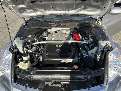 Used 2004 Nissan 350Z Enthusiast image 21