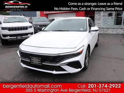 Used 2024 Hyundai Elantra SE