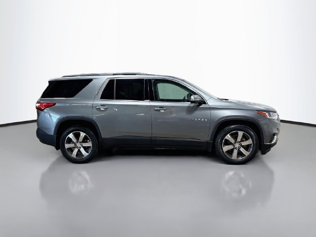 Used 2019 Chevrolet Traverse LT w/ LT Premium Package AWD/4WD image 6
