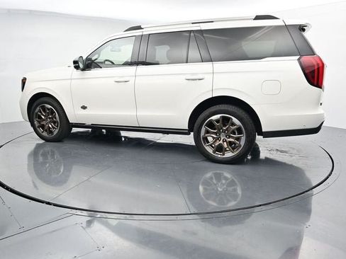Certified 2025 Ford Expedition King Ranch AWD/4WD image 6
