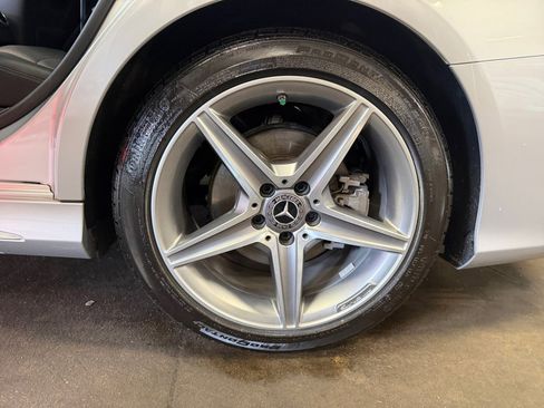 Used 2017 Mercedes-Benz C 300 4MATIC Sedan image 25