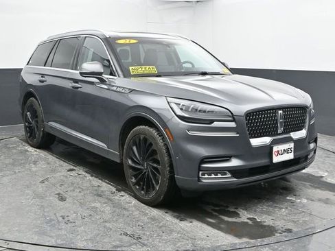 Used 2021 Lincoln Aviator Reserve w/ Equipment Group 208A image 2