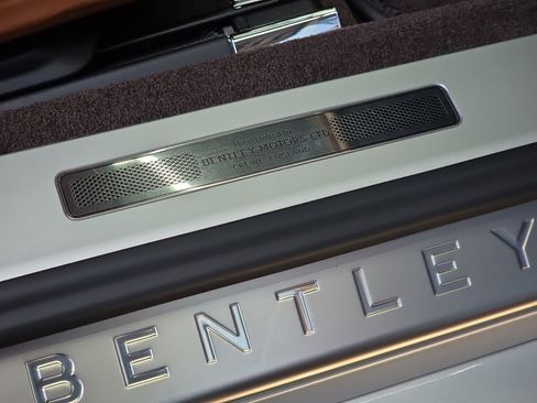 Used 2020 Bentley Continental GT image 43
