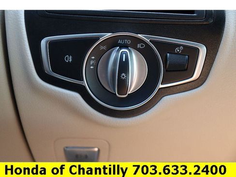 Used 2022 Mercedes-Benz GLC 300 4MATIC image 17