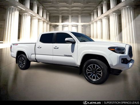 Used 2023 Toyota Tacoma TRD Sport image 2