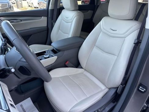 Certified 2023 Cadillac XT5 Premium Luxury image 19
