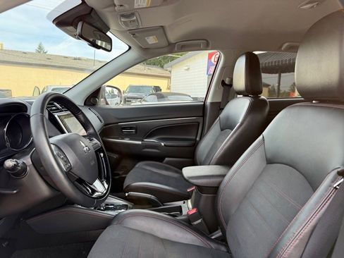 Used 2024 Mitsubishi Outlander Sport SE image 17