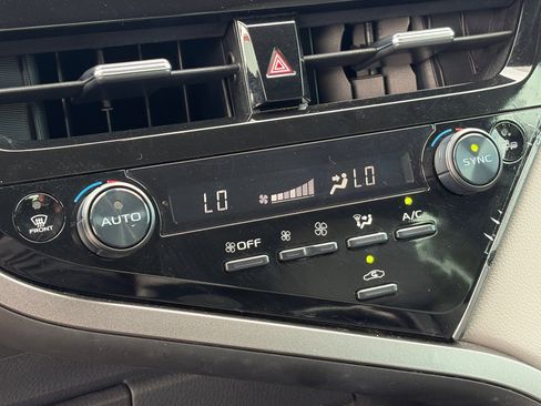 Used 2023 Toyota Camry SE w/ Convenience Package image 26