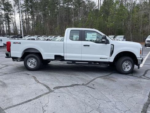 New 2026 Ford F250 XL w/ XL Chrome Package AWD/4WD image 2