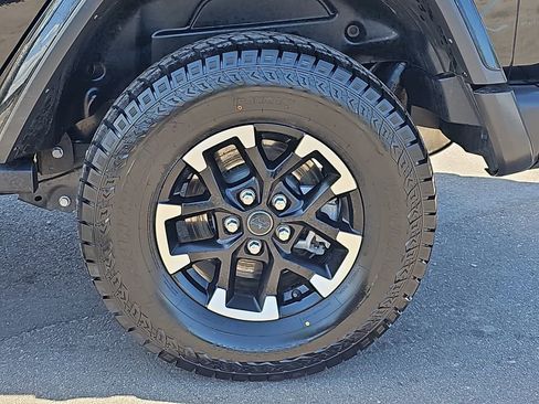Used 2024 Jeep Wrangler Unlimited Rubicon 4xe AWD/4WD image 39