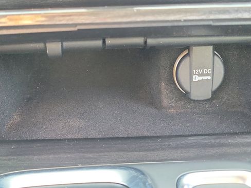 Used 2019 Chrysler 300 Touring w/ Chrome Appearance Package image 24