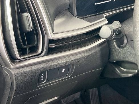 Certified 2024 Kia Sorento LX image 11