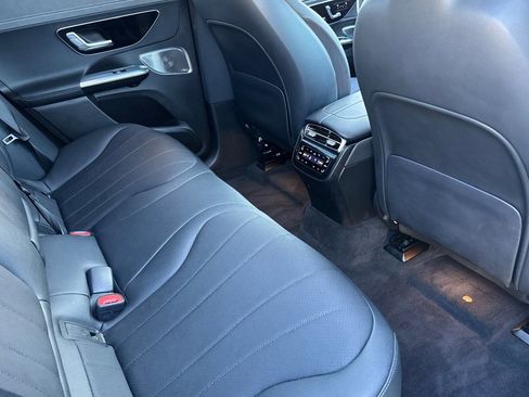 Certified 2023 Mercedes-Benz EQE 500 4MATIC SUV image 31