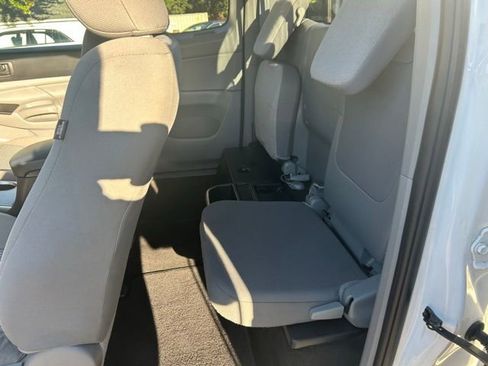 Used 2013 Toyota Tacoma Base image 14