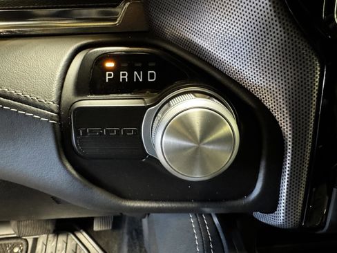 Used 2020 RAM 1500 Limited w/ Body Color Bumper Group image 26