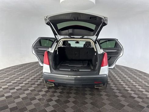 Used 2017 Cadillac XT5 Premium Luxury w/ LPO, Wheel Lock Package image 16