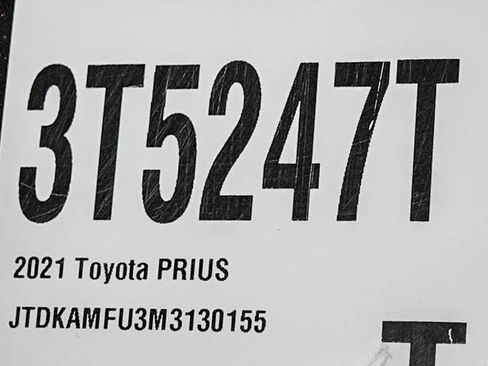 Used 2021 Toyota Prius FWD image 28
