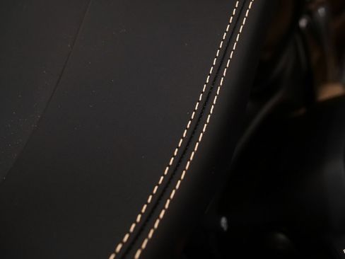 Used 2025 Porsche Macan image 30