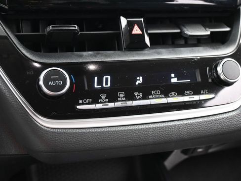 Used 2023 Toyota Corolla LE FWD image 19