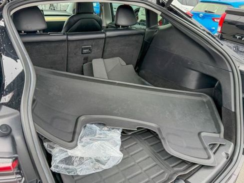 Used 2021 Tesla Model Y Long Range image 37