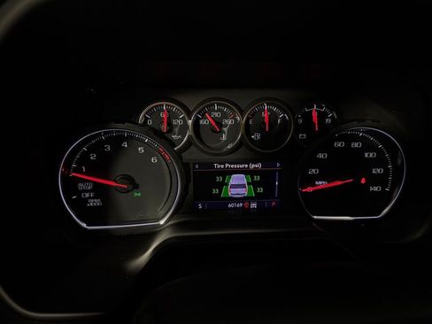 Used 2021 Chevrolet Tahoe Z71 w/ Luxury Package AWD/4WD image 13