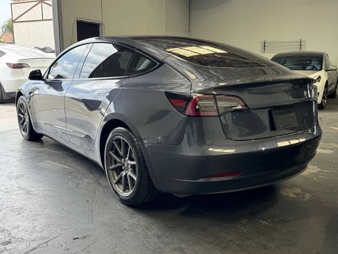 Used 2020 Tesla Model 3 Standard Range RWD image 2