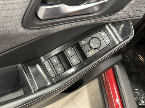 Used 2023 Nissan Rogue SV image 25