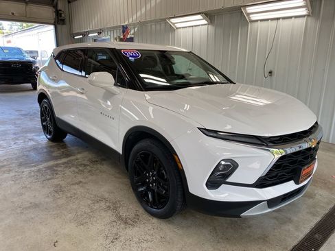 Used 2023 Chevrolet Blazer LT w/ Driver Confidence Package AWD/4WD image 3