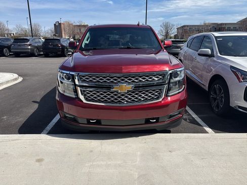 Used 2017 Chevrolet Tahoe LT w/ LT Signature Package image 2