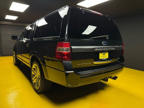 Used 2015 Ford Expedition EL Platinum image 4