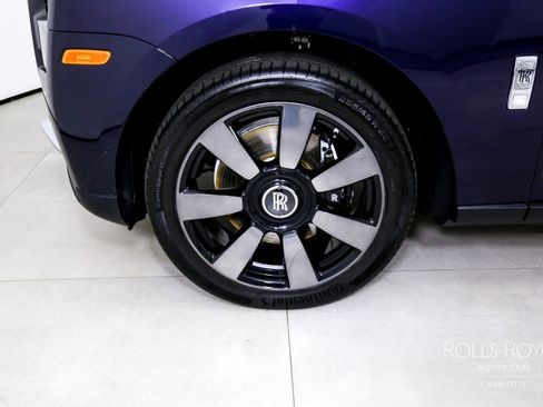 Used 2023 Rolls-Royce Cullinan image 36