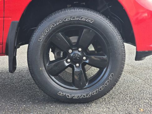 Used 2023 RAM 1500 Express w/ Wheel & Sound Group image 11