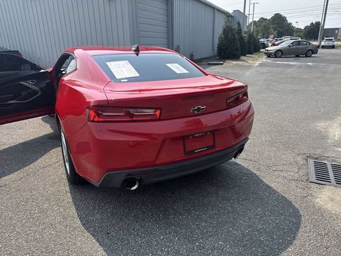Used 2016 Chevrolet Camaro LT RWD image 33