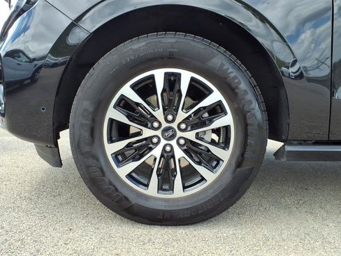 Certified 2025 Ford Expedition Max Platinum AWD/4WD image 7