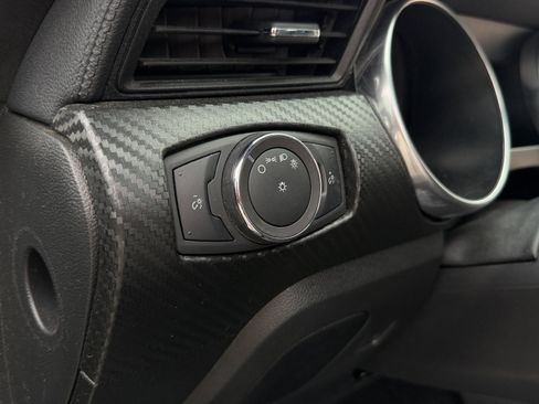 Used 2019 Ford Mustang Coupe image 23