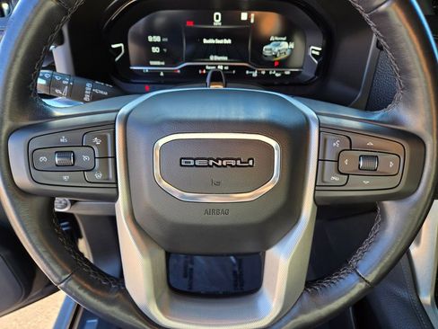 Used 2023 GMC Yukon Denali w/ Denali Reserve Package image 22