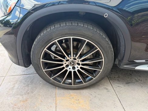 Used 2019 Mercedes-Benz GLC 300 image 11