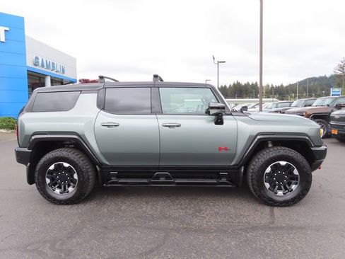 Used 2024 GMC Hummer EV 3X w/ Extreme Off-Road Package AWD/4WD image 9